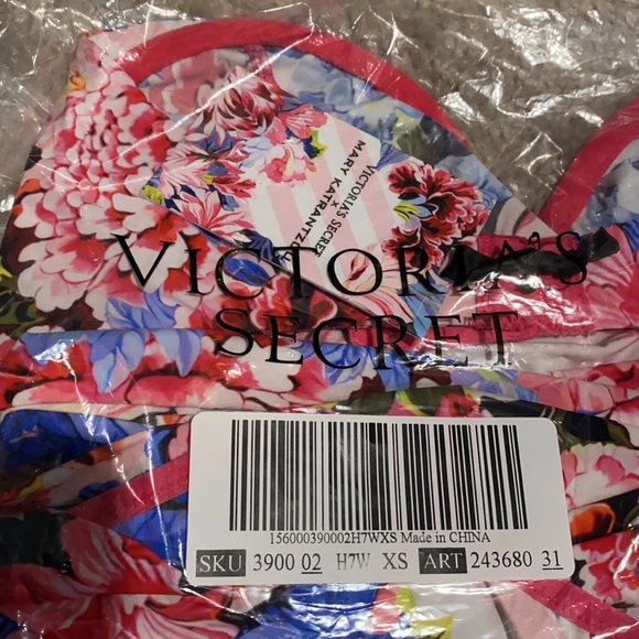 Victoria’s Secret x Mary Katrantzou Crop Top - Picture 4 of 5